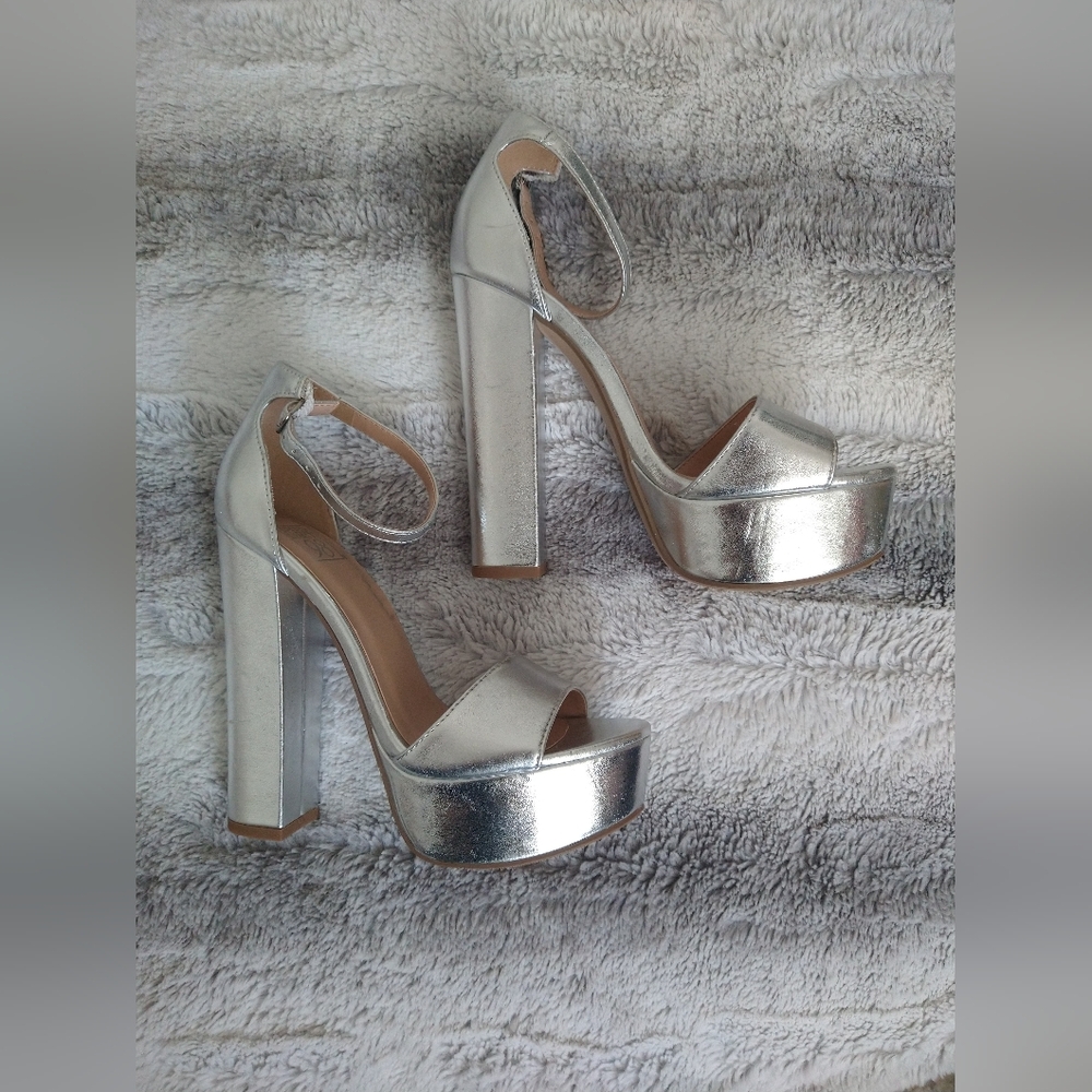 Silver-Metallic Platform Sandal Heels